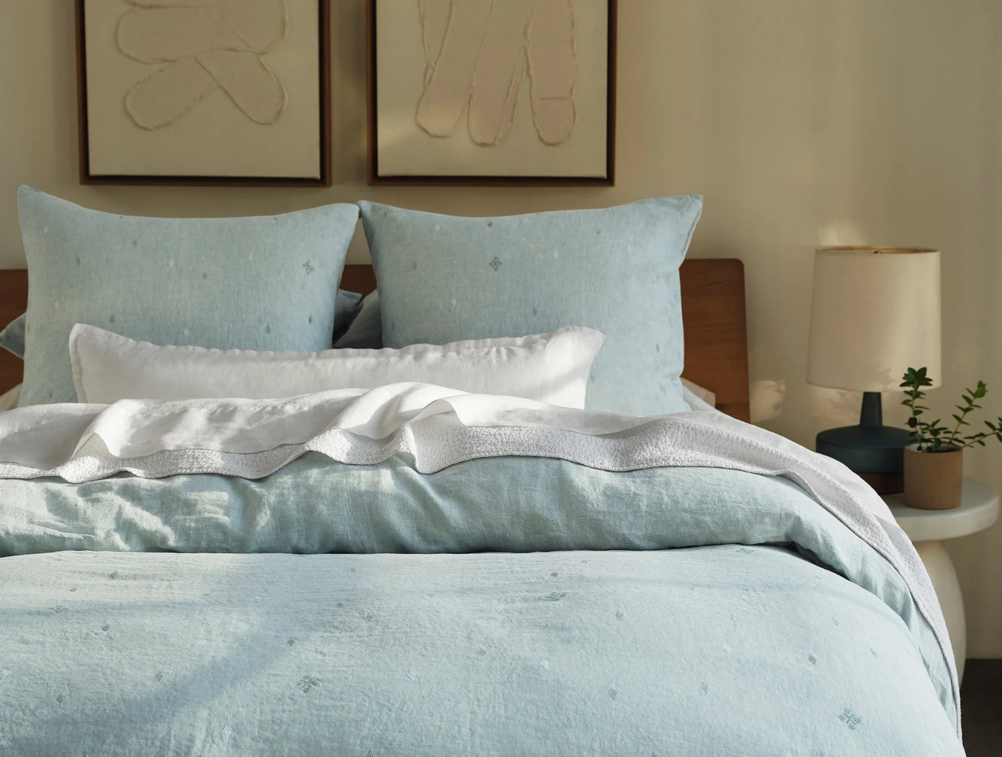 Coyuchi Cambria Embroidered Organic Linen Duvet Cover - Image 3